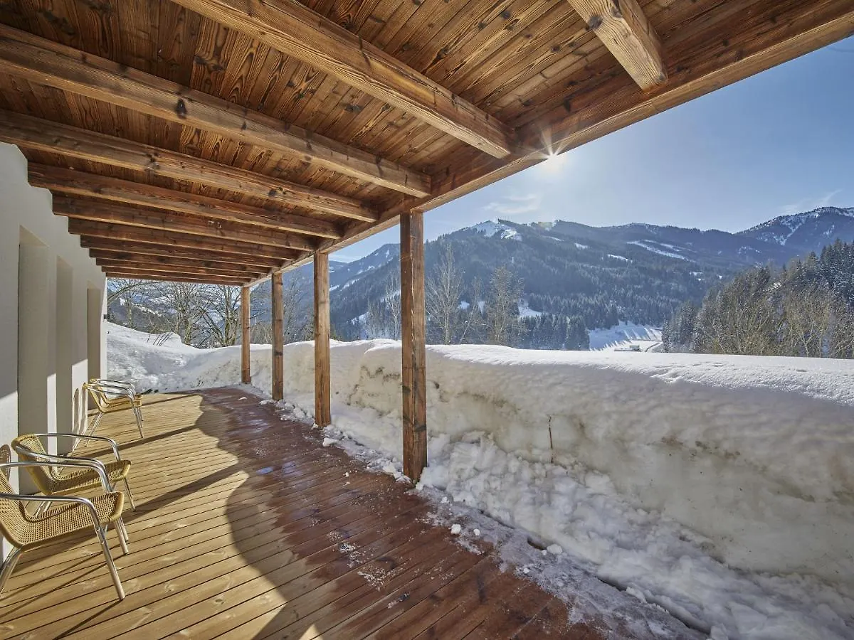 Modern Chalet In Saalbach Hinterglemm With Sauna  Saalbach-Hinterglemm